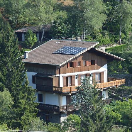 L'Helleboro - Immerso Nella Natura Viggiù Eksteriør bilde